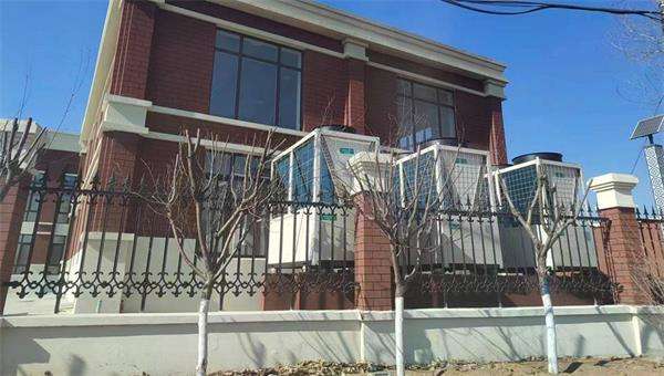 讓學(xué)校節(jié)能更智慧，空氣能熱水機(jī)組上線