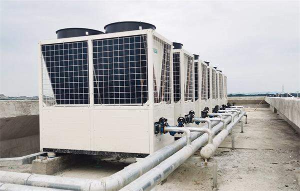 大棚空氣源熱泵：為作物生長(zhǎng)提供穩(wěn)定環(huán)境